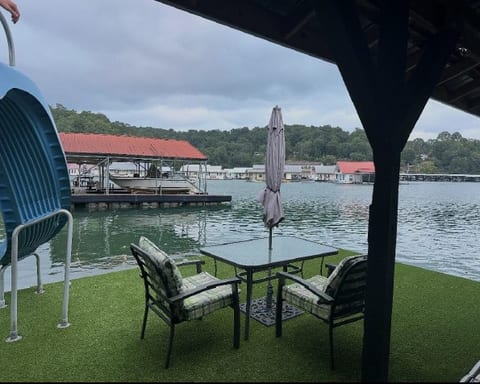 Bonham Lakehouse