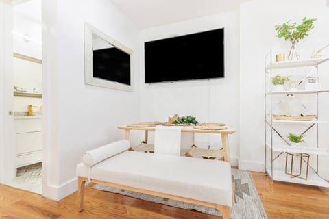 The Botanical Garden Unit I 3 BD 2 BA|Free Parking