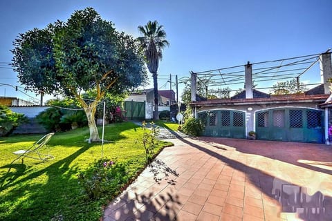 Acireale B&B Double AC bedroom in villa with g