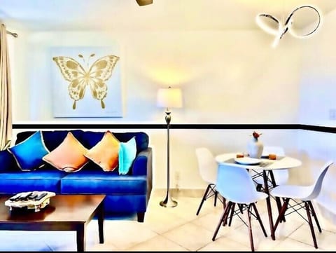 Sapphire Beachfront Renovated Villa 1200 SF! - Free Wi-Fi
