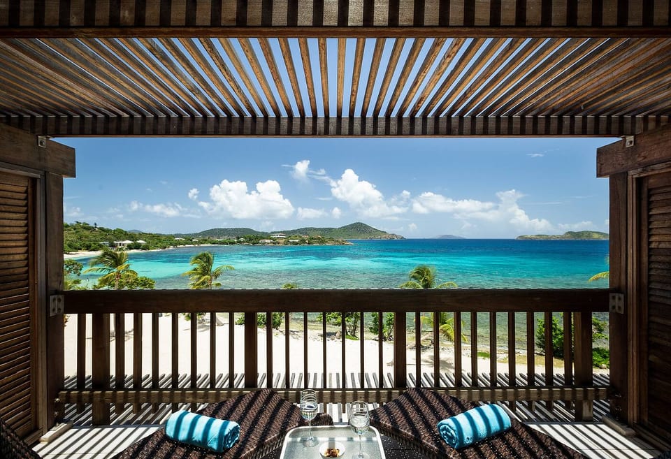 Sapphire Beachfront Renovated Villa 1200 SF! - Free Wi-Fi - St. Thomas