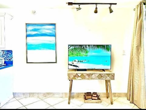 Sapphire Beachfront Renovated Villa 1200 SF! - Free Wi-Fi