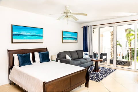 La Vista Azul - Lovely Spacious Condo close to Grace Bay - Free Wi-Fi