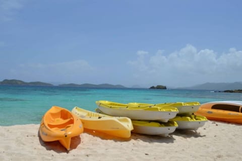 Sapphire Beachfront, Free Wi Fi, Pool, Snorkeling Amazing View!