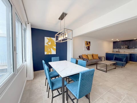 Crystal Cove Sapphire Beach - Spacious Condo, Pool Tennis WiFi