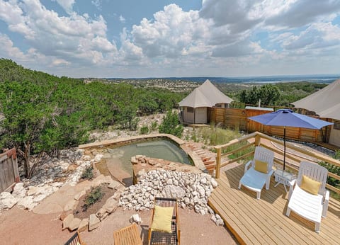 Premium Suite 4 - Safari Tent - Outdoor Soaking Tub