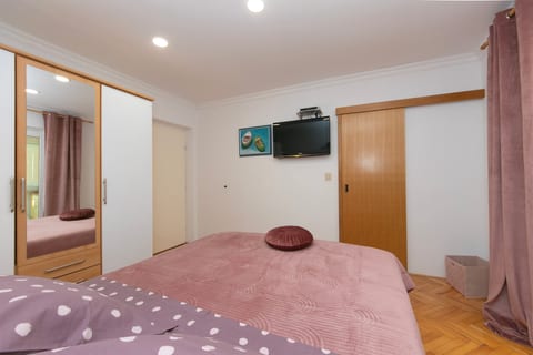 Apartments Makarska 2 - Unit 378352-13