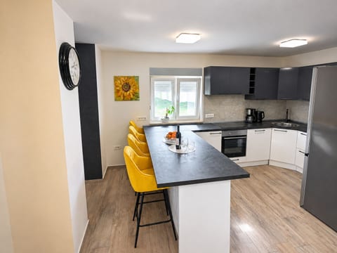House Ivana - Unit 378368-13