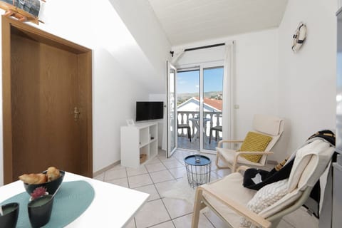 Apartments Tija - Unit 378370-13