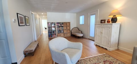 3 Bdrm + 1 1/2 baths Vancouver unit