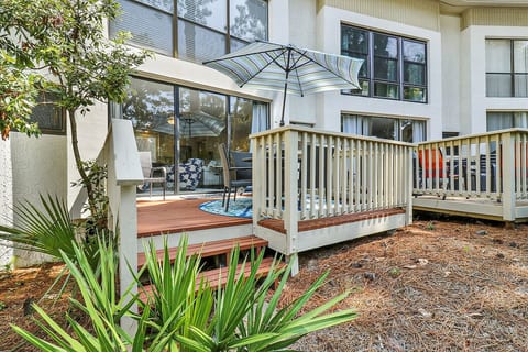 5 min walk to the beach- Close to Coligny Sleeps 6 image 3