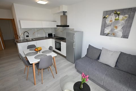 Apartment Milankovic - Unit 378379-13