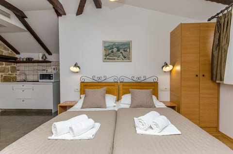 Apartment and Rooms Desideria - Unit 378367-13