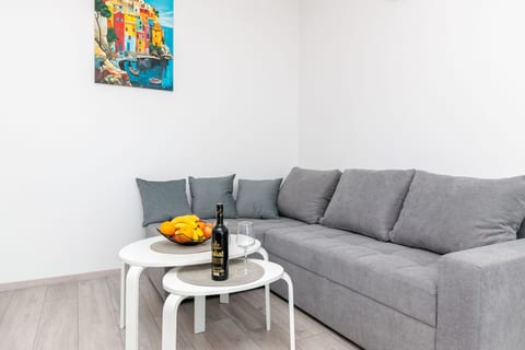 Apartment Comfort - Unit 378373-13