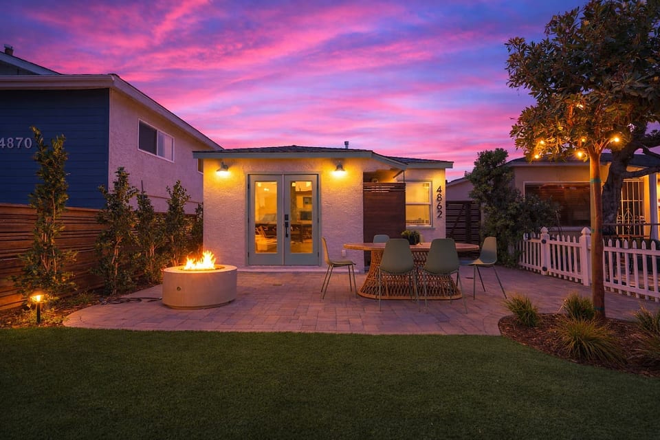 Front-Row Sunsets | Sunset Cliffs Escape - San Diego