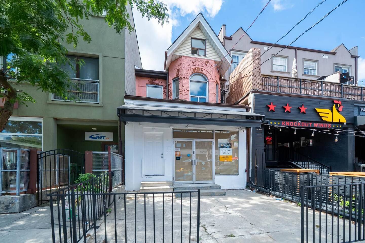 Modern Stay in Vibrant Kensington Market