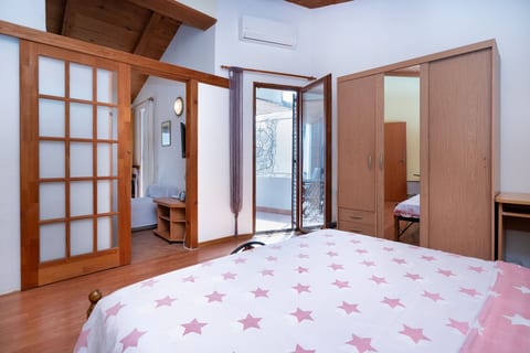 Apartments Vrtina - Unit 371663-13