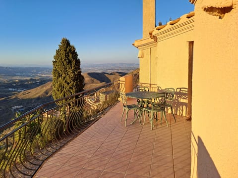 Villa Los Arcos