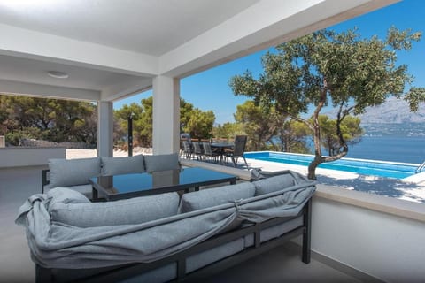 Villa Azure Bay - Unit 378388-13