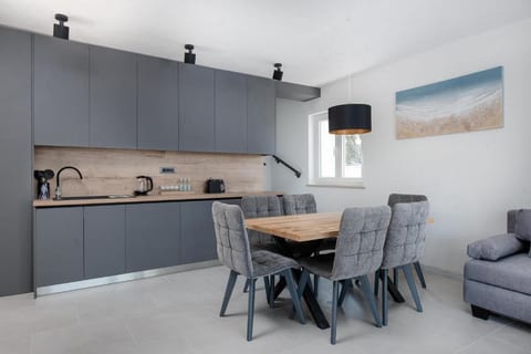 Villa Azure Bay - Unit 378388-13