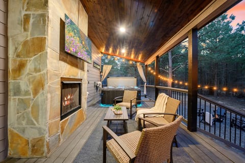HAPPY PLACE HIDEAWAY