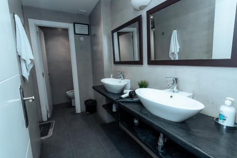 Barcelona & You Hostel Sagrada Familia - 12 beds