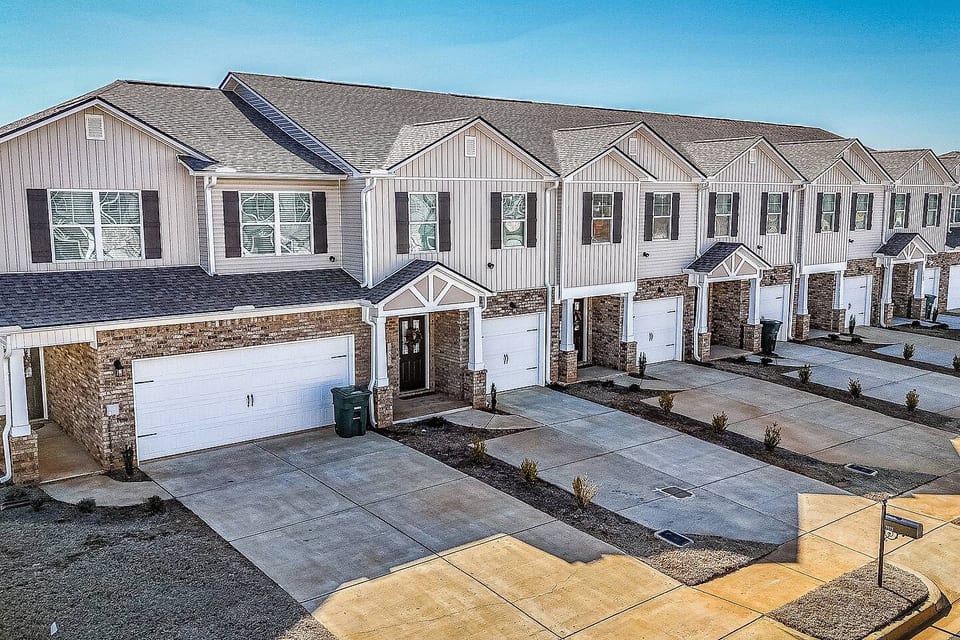 Estancia Chic en Huntsville: Cerca de MidCity, Restaurantes y Tiendas - Huntsville