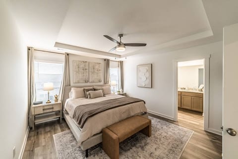Chic Huntsville Stay: Near MidCity, Dining & Shops