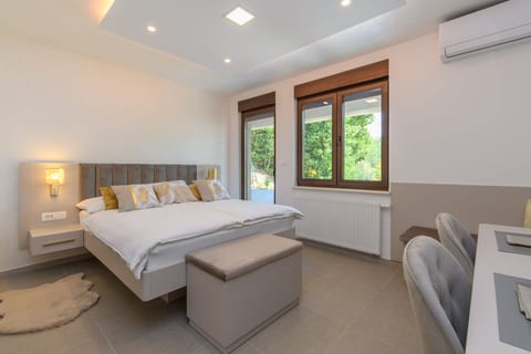 Apartments Villa Ana - Unit 378398-13