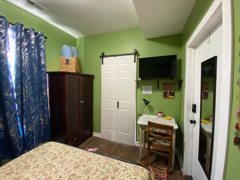 Tree of Life Suite - Cottage East