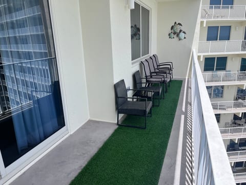 2 BR 2 Bath on the Beach