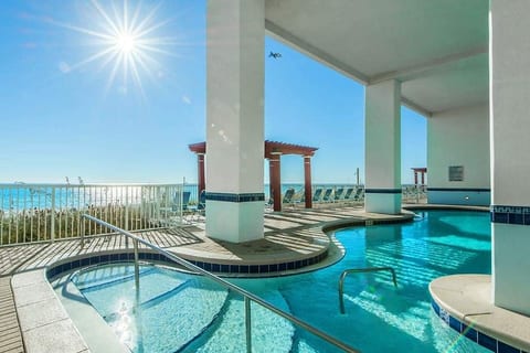 Aqua Cozy 1712 | Beachfront Studio Panama City Beach, FL