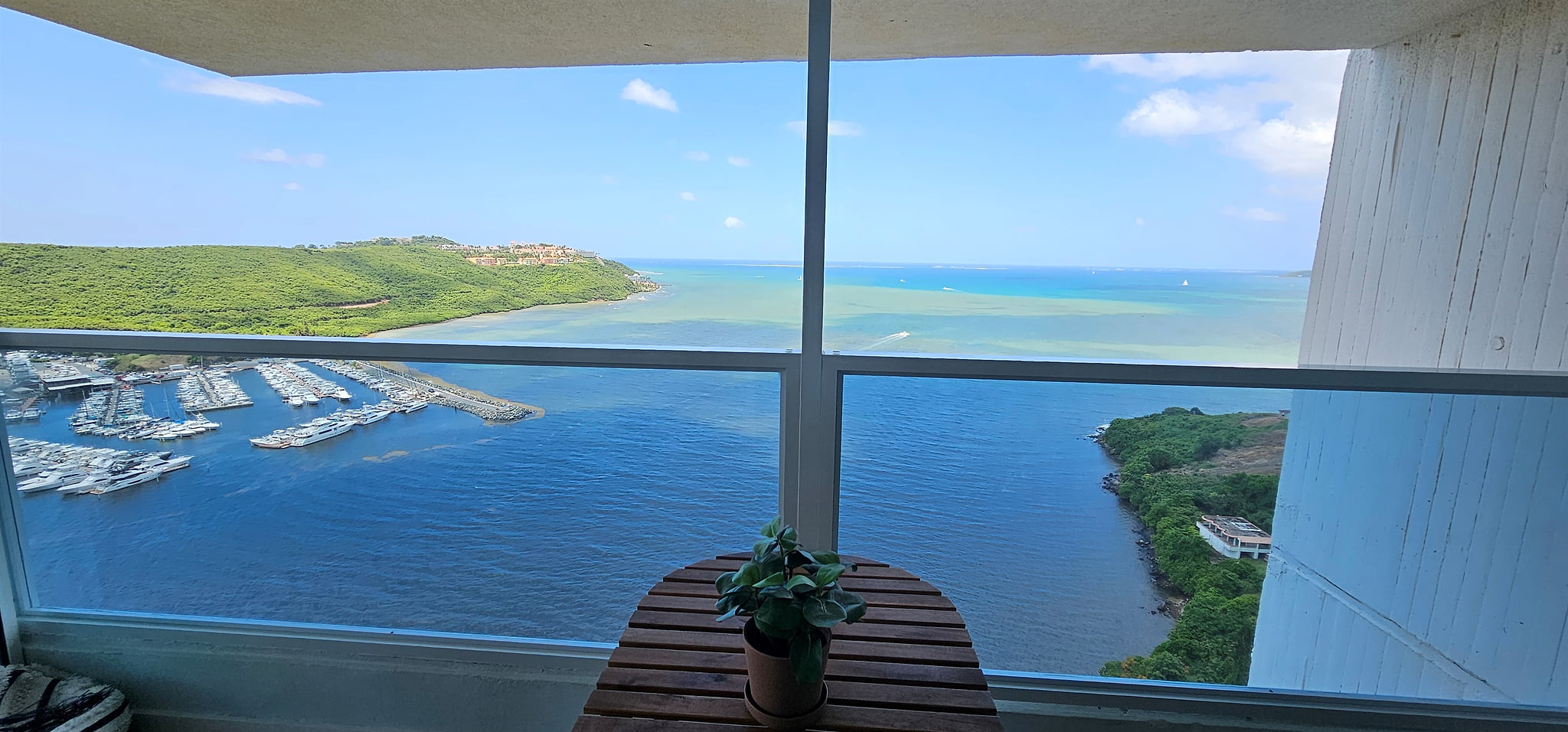 Aqua Heaven Oceanfront Penthouse Puerto Rico