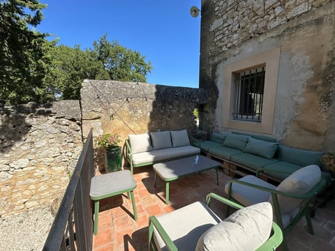 Villa of the Cypresses – Pool & Garden – Château Barbebelle