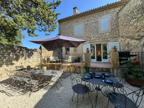 Villa of the Cypresses – Pool & Garden – Château Barbebelle