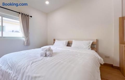 Minimal 2BR Townhome 1 near Nimman & MAYA