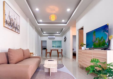 Minimal 2BR Townhome 2 near Nimman & MAYA