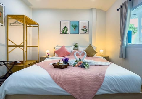 Minimal 2BR Townhome 2 near Nimman & MAYA