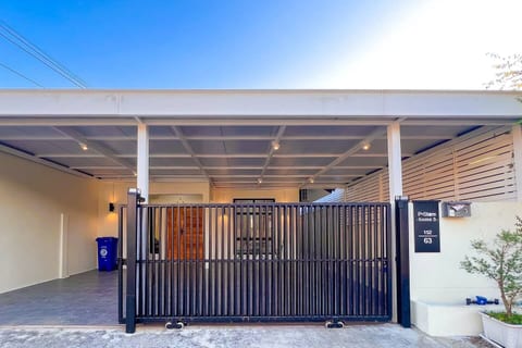 Minimal 2BR Townhome 3 near Nimman & MAYA