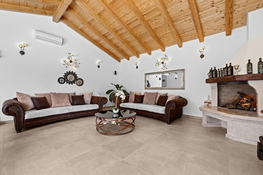 Villa Emily - Unit 378408-13