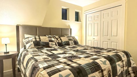 Comfy king bed
