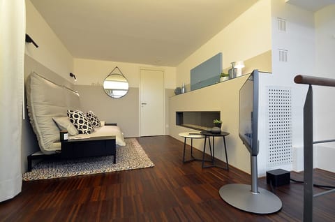 Munich City Luxurious Apartment OU46402