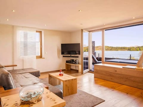 Pelhamer See holiday apartment SE11