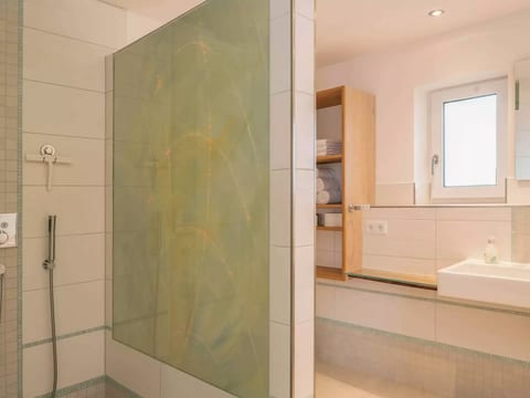 Pelhamer See holiday apartment WB 10