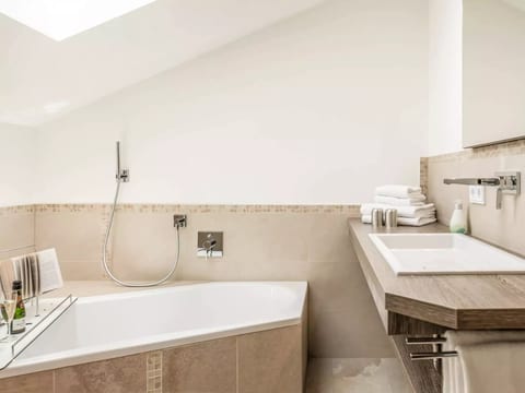 Holiday apartment Chiemsee – Pelhamer See 7-L-34396