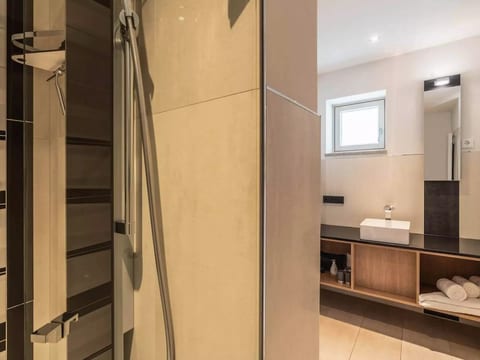 Holiday apartment Chiemsee – Pelhamer See 6-AT-34370