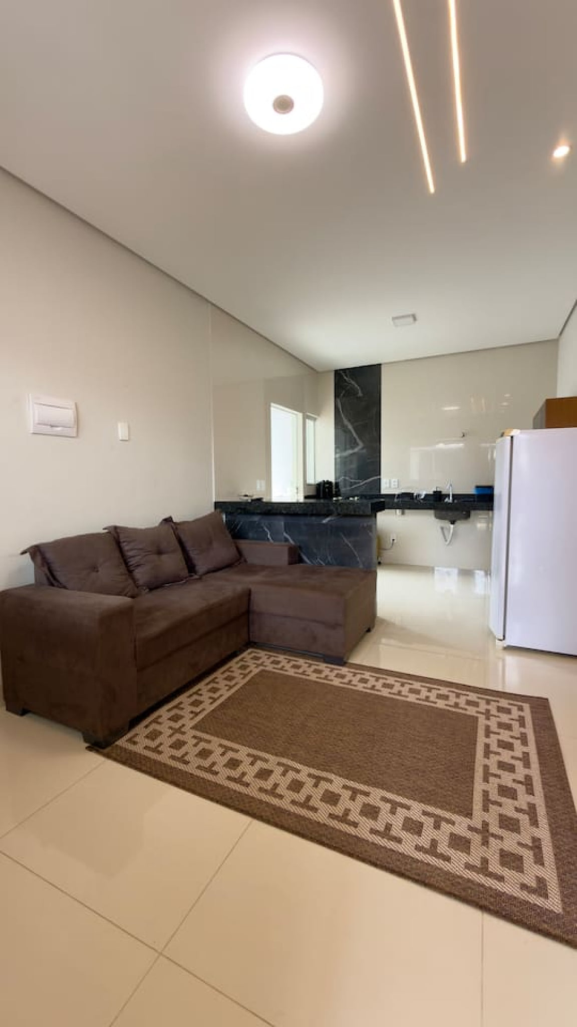 Davisis • Casa moderna privativa | suíte + garagem