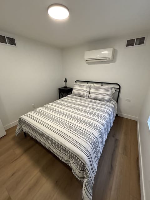 Large Clean & Modern Basement Apartment Near Aggie