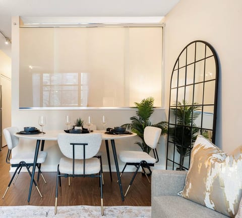 Central Cozy & Cost Friendly I Downtown I 3 BEDS