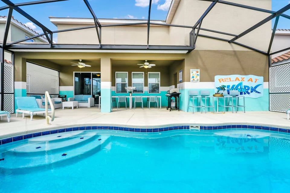 The Elite Escape Villa, Heated Pool, Billiards - Davenport